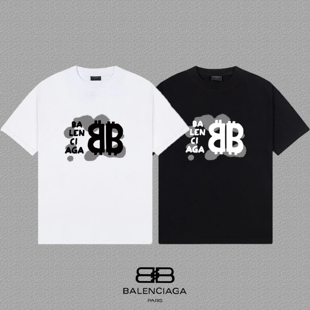 P80✨🔥 BALENCIAGA Paris lettering printed short-sleeved T-shirt. Custom-woven and dyed 300 grams of combed cotton heavyweight fabric. Zero color difference in threads. Perfect details. Different from the current currency version. Welcome to compare. Same Style for men and women. Must-sell in the picture above. Color: White Black Size: 1 2 3 4